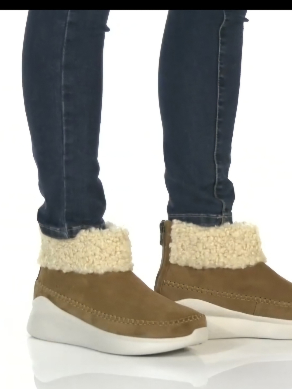 UGG Camel Suede Ankle Booties with Cream Shearling Cuff Cute Comfortable Stylish